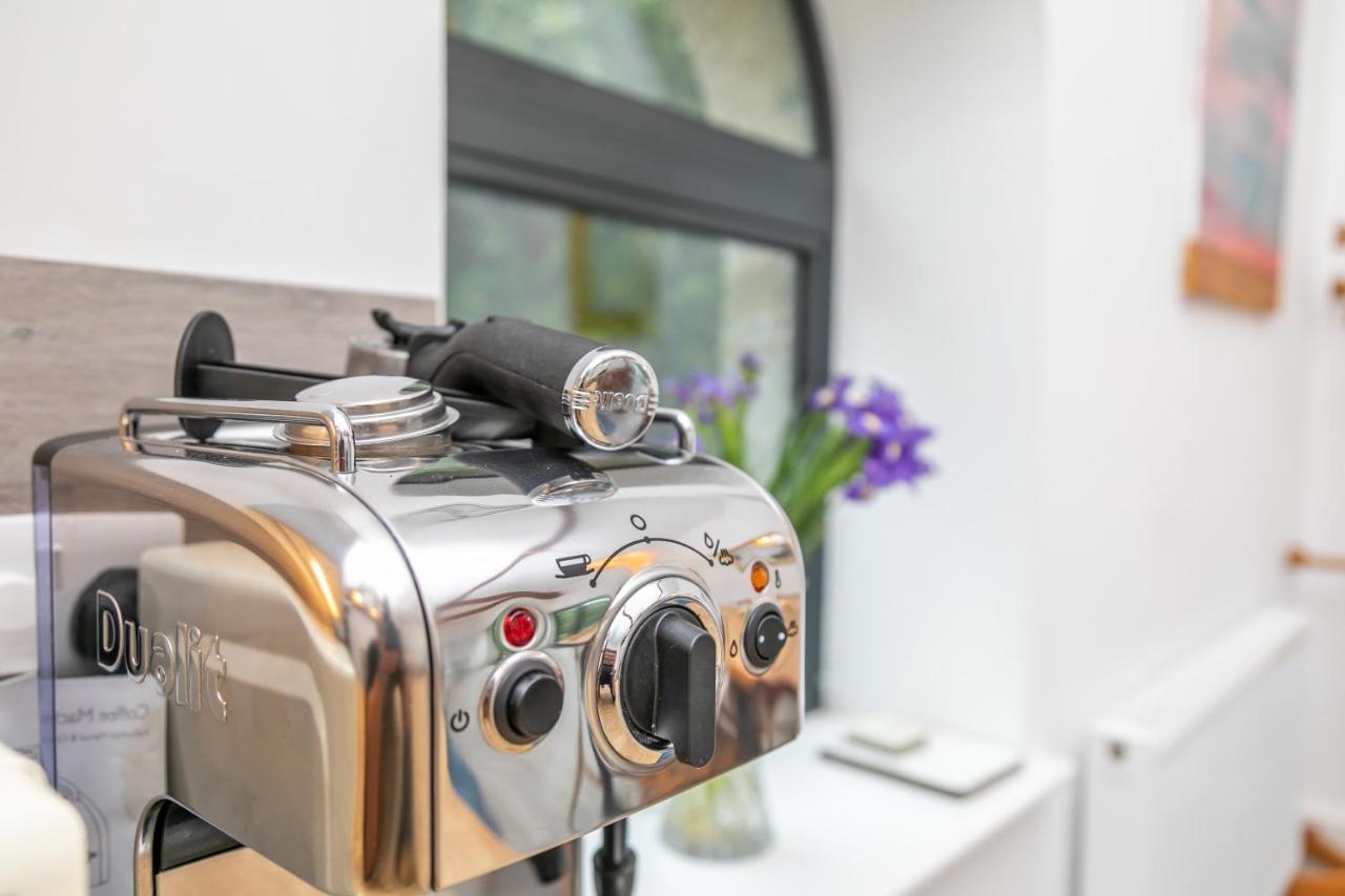 Riverbank Cottage แลงคาสเตอร์ ภายนอก รูปภาพ