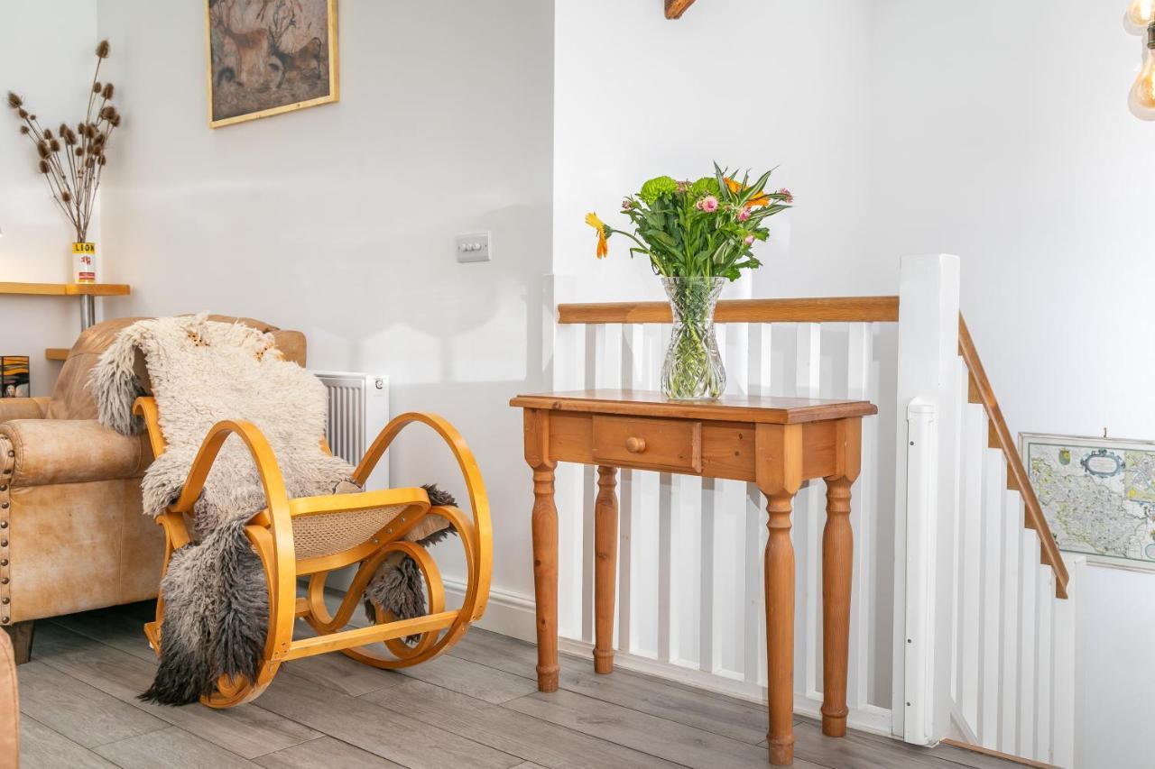 Riverbank Cottage แลงคาสเตอร์ ภายนอก รูปภาพ